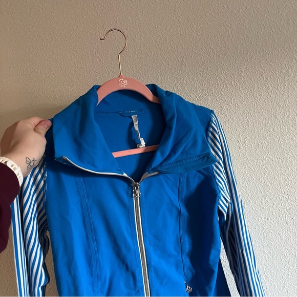 Lululemon Daily Yoga Jacket Size 6 - Picture 8 of 9